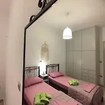 Sifnaiou 2 Feriehus Parasporos